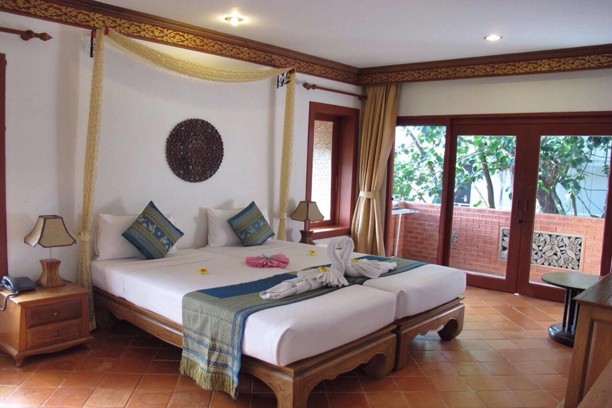 Kata Minta Hotel Phuket Exterior photo